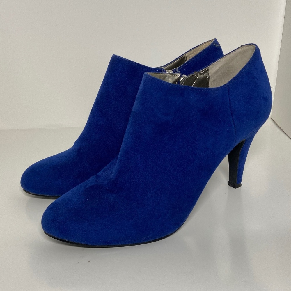 Style & Co. Blue Faux Suede Ankle Boot High Heels Size 7.5